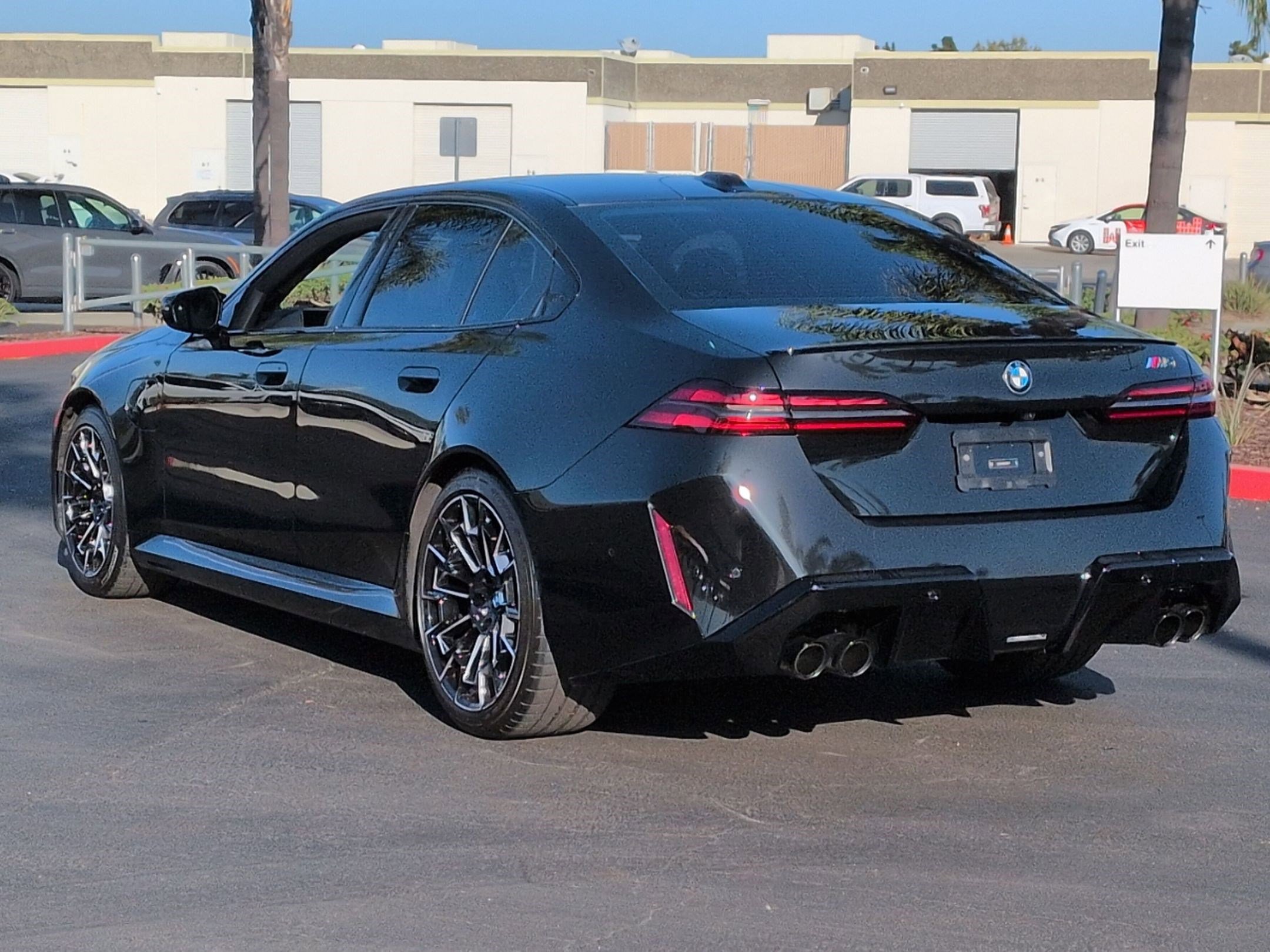 Used 2025 BMW M5 w/ M Driver's Package image 8