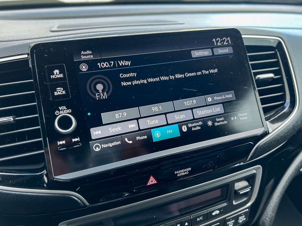 Certified 2025 Honda Ridgeline Black Edition image 33