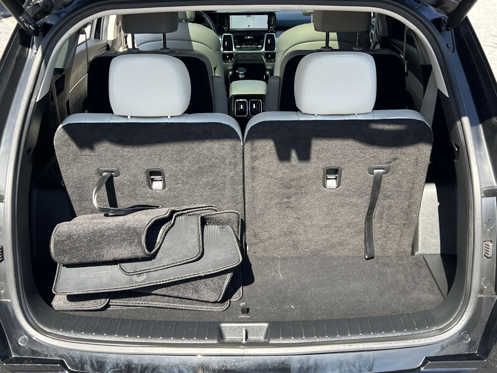 Used 2023 Kia Sorento SX image 25