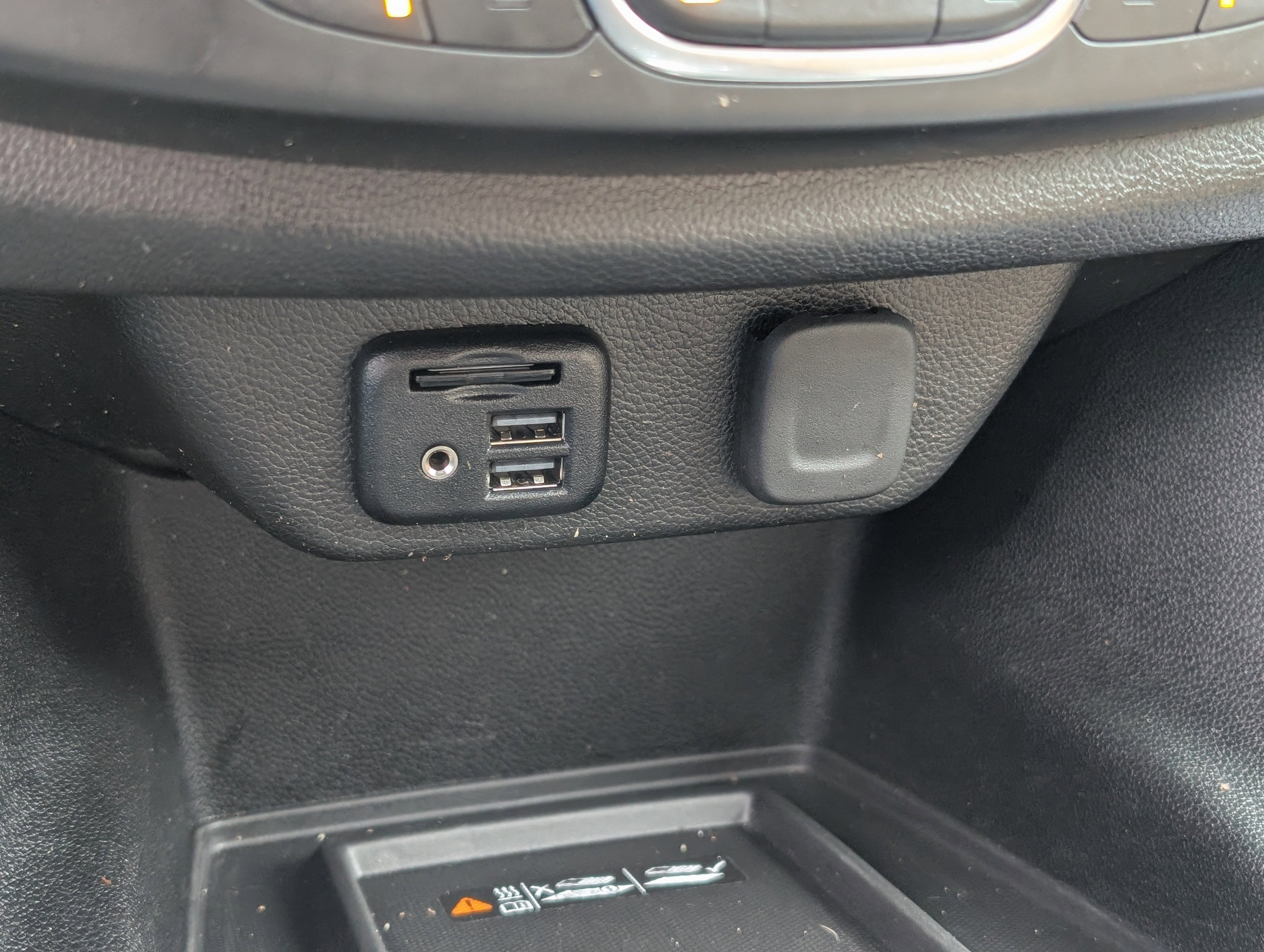 Used 2023 Chevrolet Traverse Premier image 25