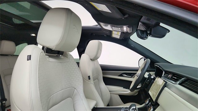 Used 2025 Jaguar F-PACE R-Dynamic S image 20