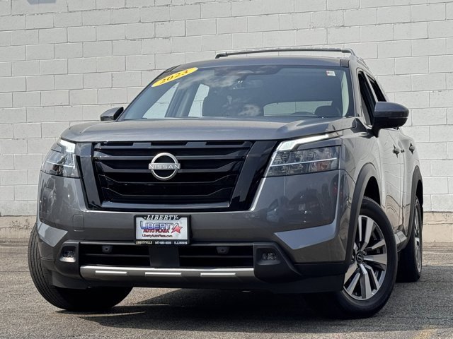 Used 2023 Nissan Pathfinder SL w/ Black Appearance Package image 31