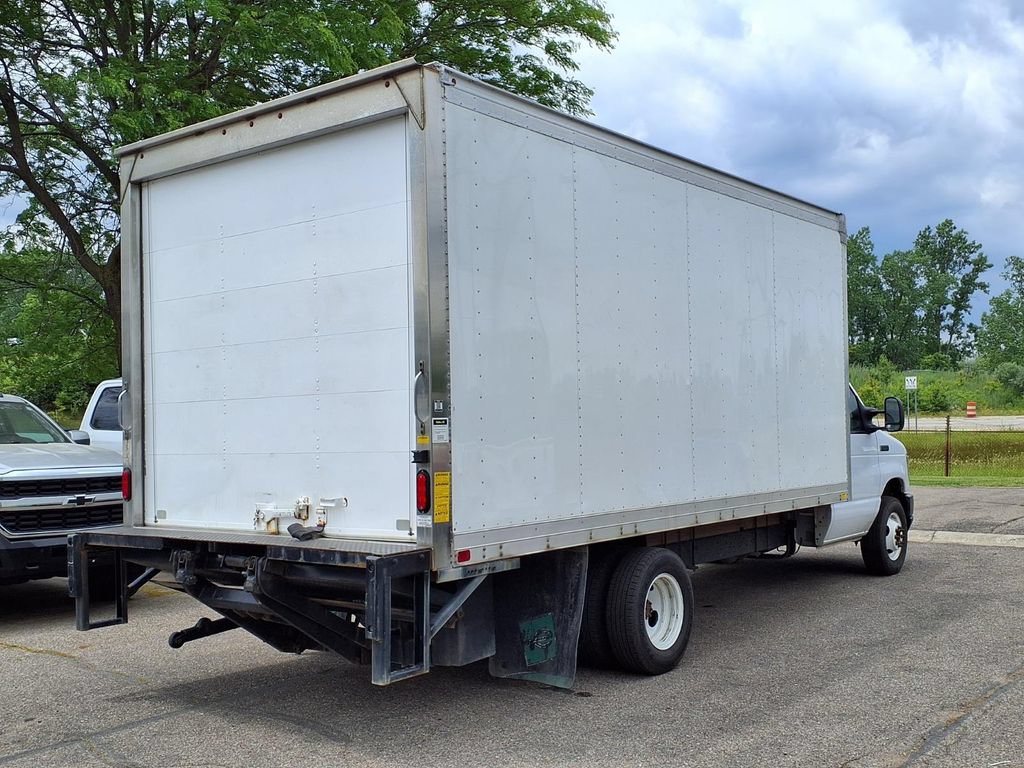 Used 2022 Ford E-350 and Econoline 350 Super Duty w/ Power Windows & Locks Group RWD image 4