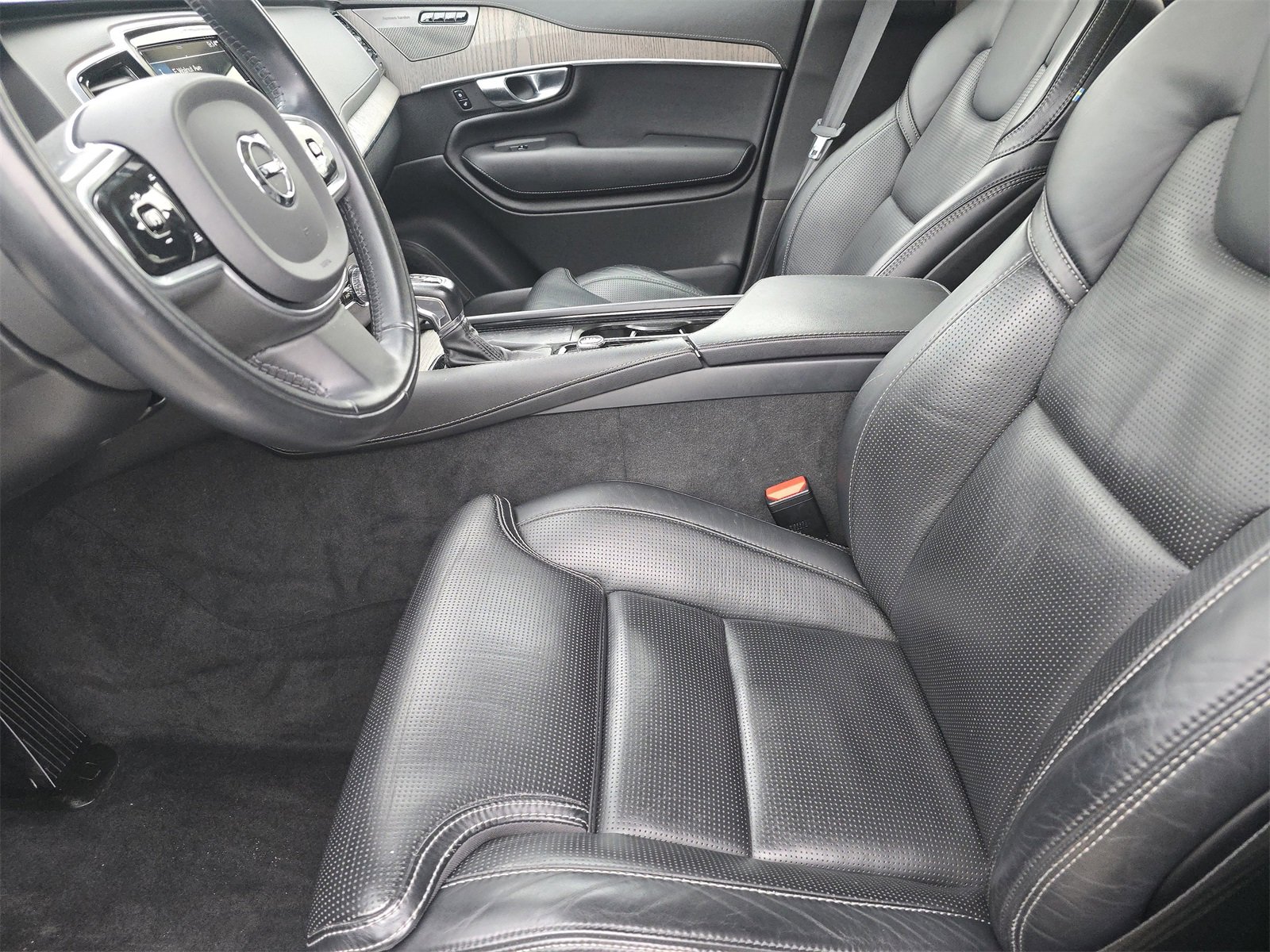 Used 2022 Volvo XC90 T6 Inscription image 11