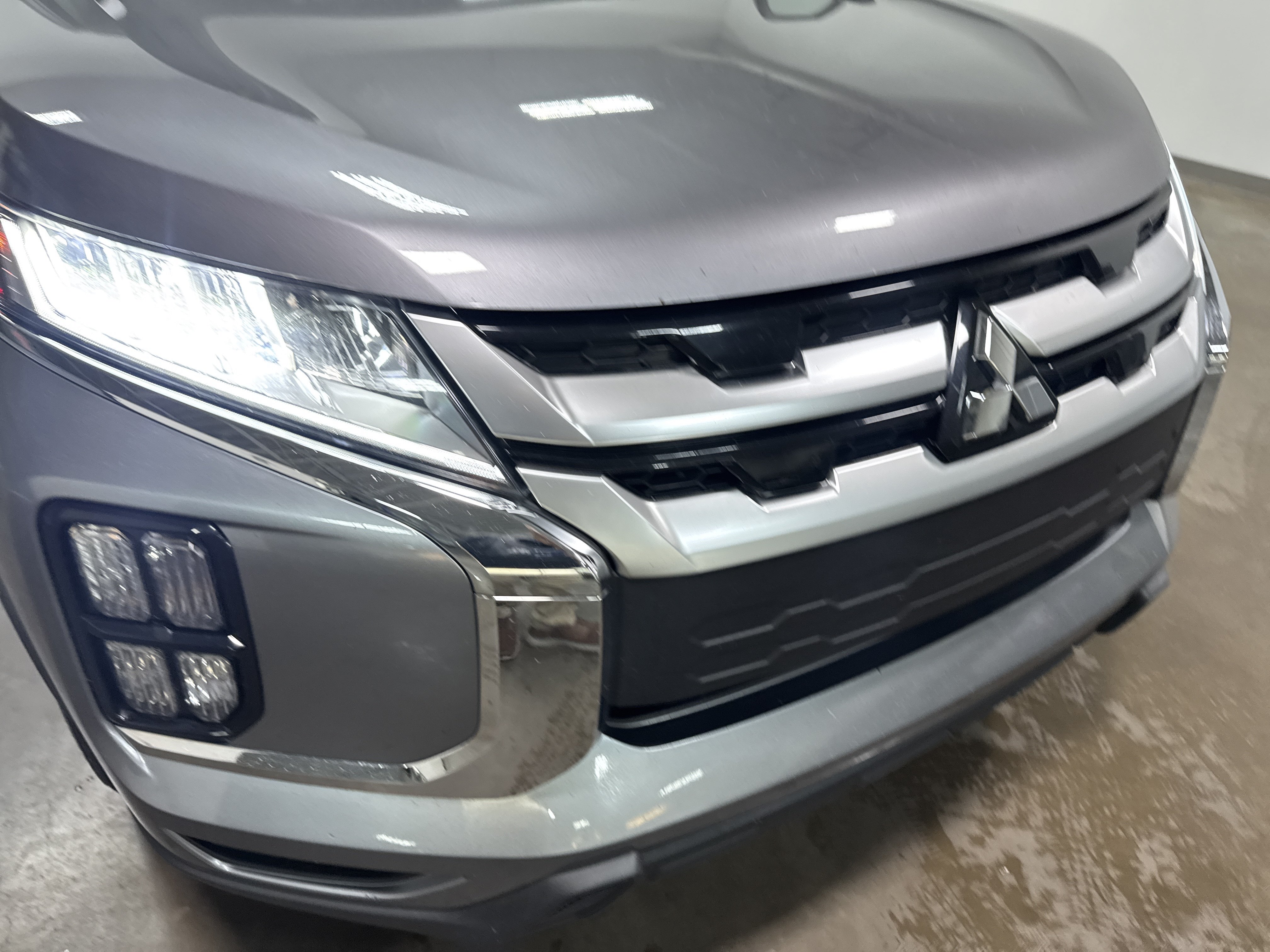 Used 2020 Mitsubishi Outlander Sport SE AWD/4WD image 39