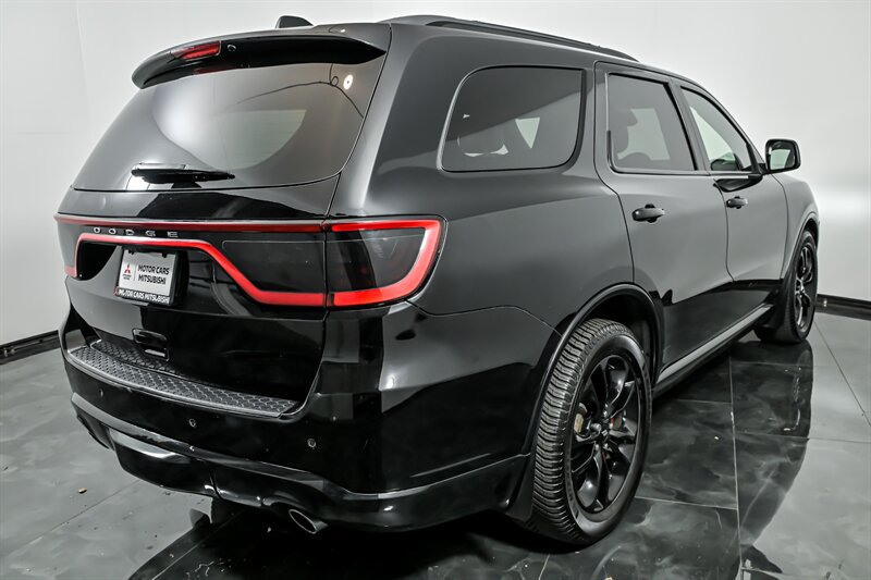 Used 2020 Dodge Durango R/T w/ Technology Group AWD/4WD image 9