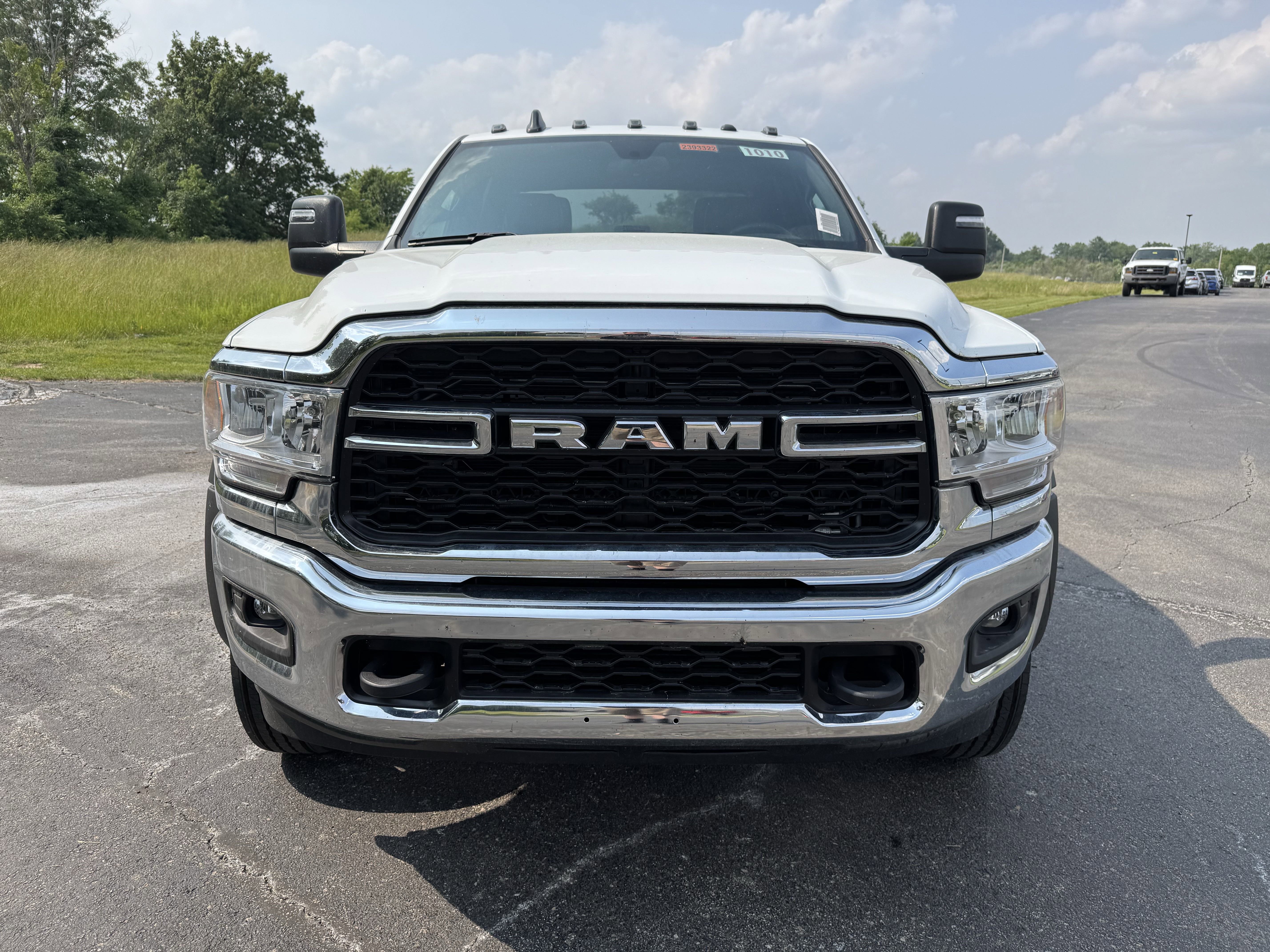 New 2024 RAM 5500 Tradesman w/ Chrome Appearance Group image 7