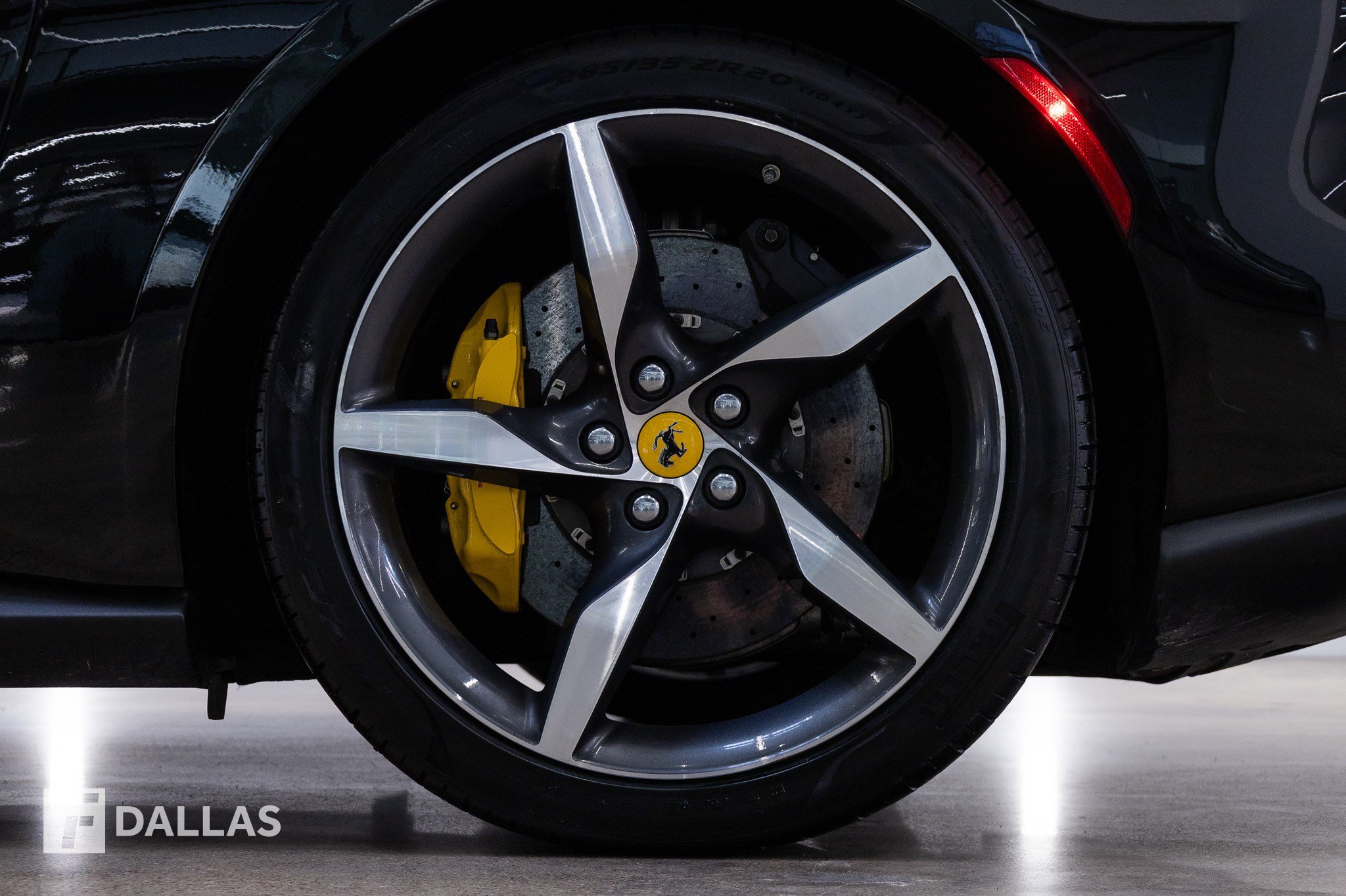 Used 2023 Ferrari Portofino M RWD image 7