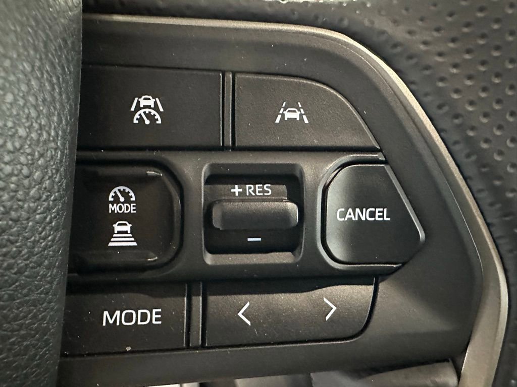 Used 2025 Toyota 4Runner TRD Off-Road image 21