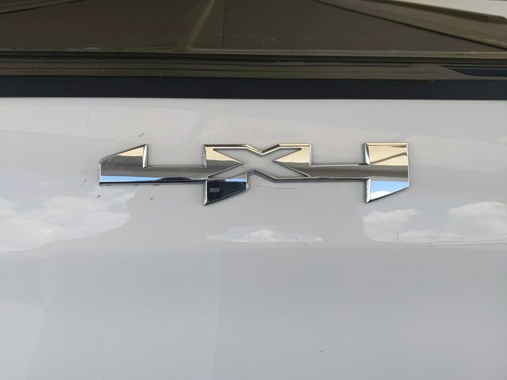 Used 2024 GMC Sierra 1500 Pro w/ Trailering Package AWD/4WD image 11