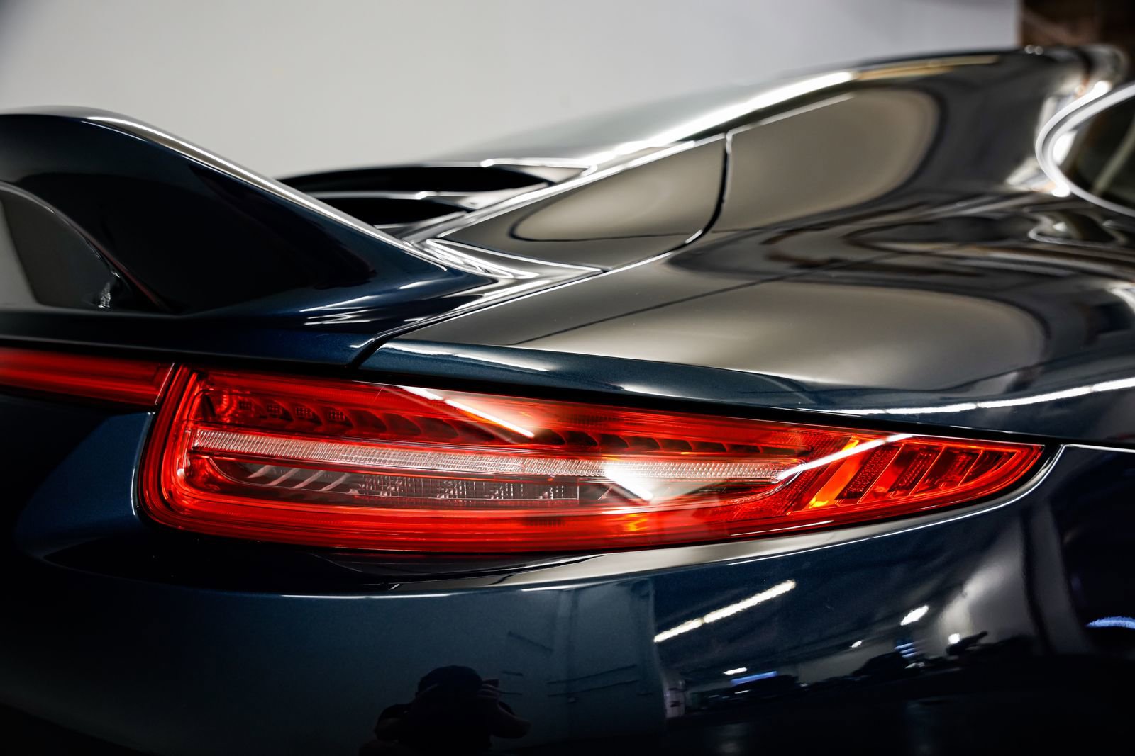 Used 2014 Porsche 911 Carrera 4 AWD/4WD image 34