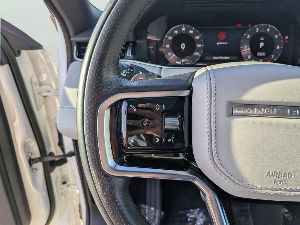 Used 2023 Land Rover Range Rover Evoque R-Dynamic SE image 28