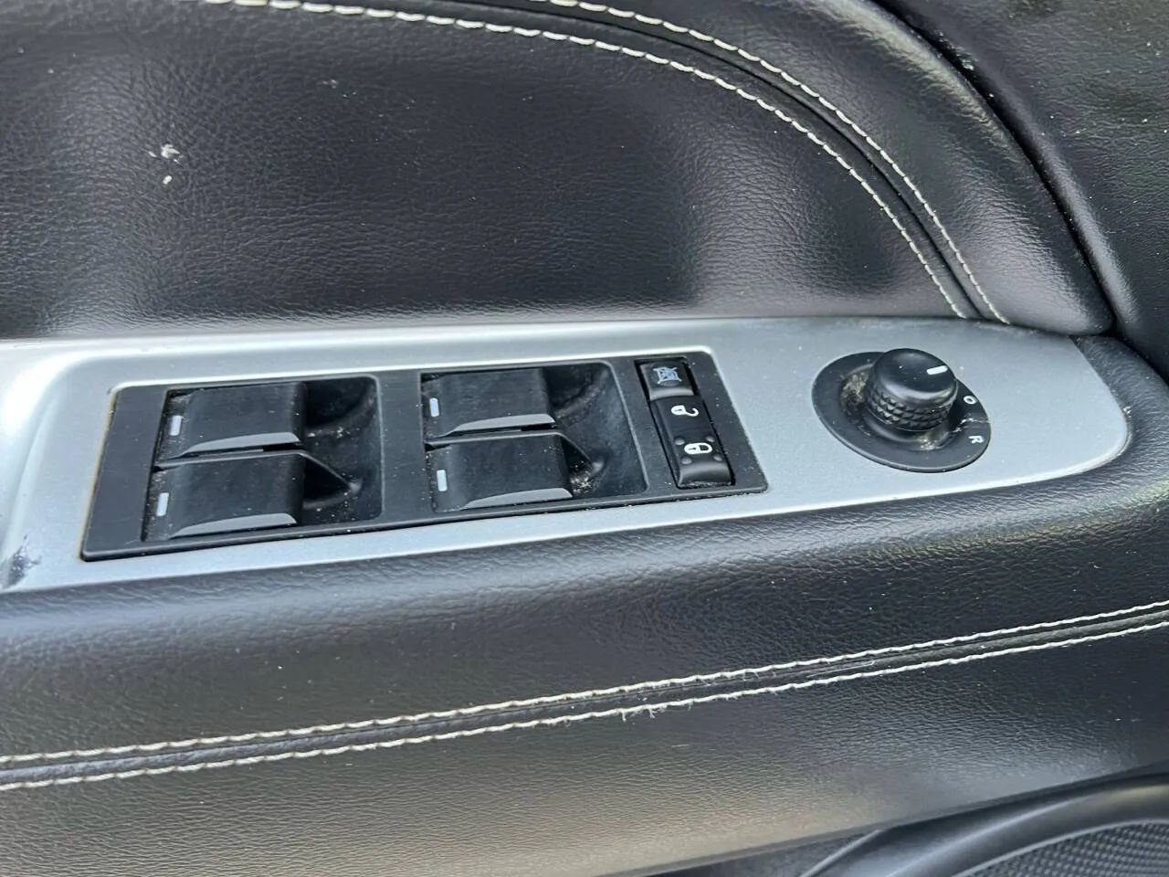 Used 2017 Jeep Compass Latitude image 23