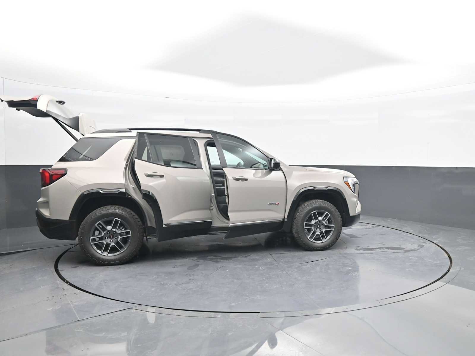 New 2026 GMC Terrain AT4 w/ Technology Package II AWD/4WD image 43