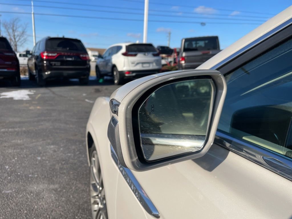 Used 2020 Lincoln Continental Standard w/ Premium Package image 10