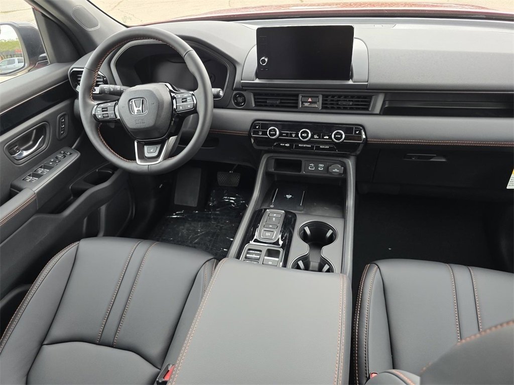 New 2025 Honda Pilot TrailSport image 25