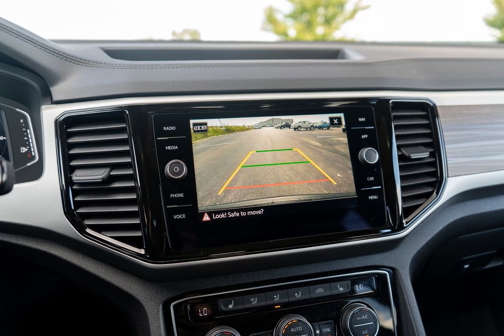 Used 2023 Volkswagen Atlas SEL image 30