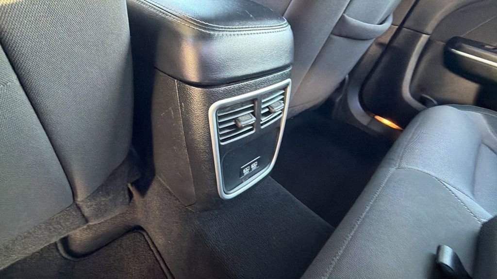 Used 2022 Dodge Charger SXT image 17