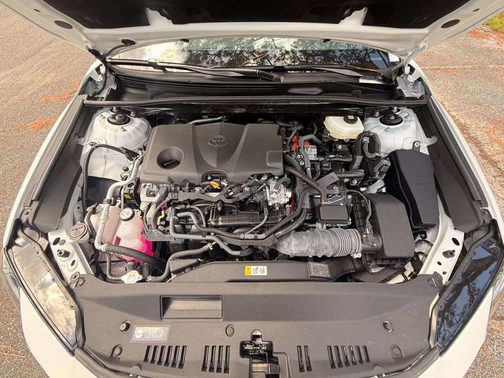 Used 2025 Toyota Camry SE FWD image 23