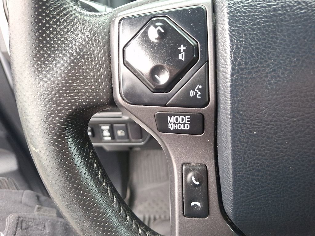 Used 2018 Toyota Tacoma TRD Sport w/ Technology Package AWD/4WD image 22