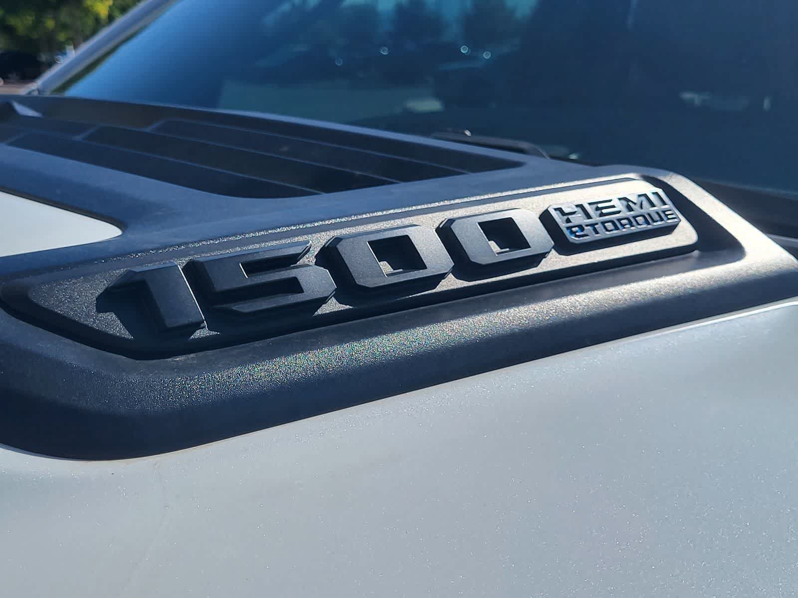 Used 2024 RAM 1500 Laramie AWD/4WD image 12