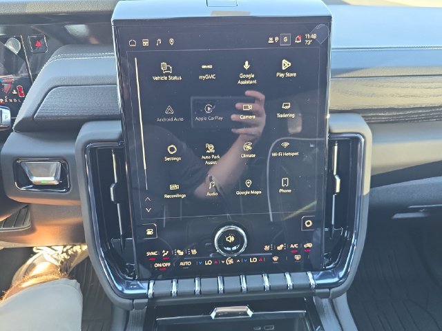 New 2026 GMC Yukon XL AT4 Ultimate w/ LPO, Floor Liner Package AWD/4WD image 15