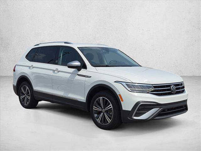 Used 2024 Volkswagen Tiguan Wolfsburg Edition FWD image 3