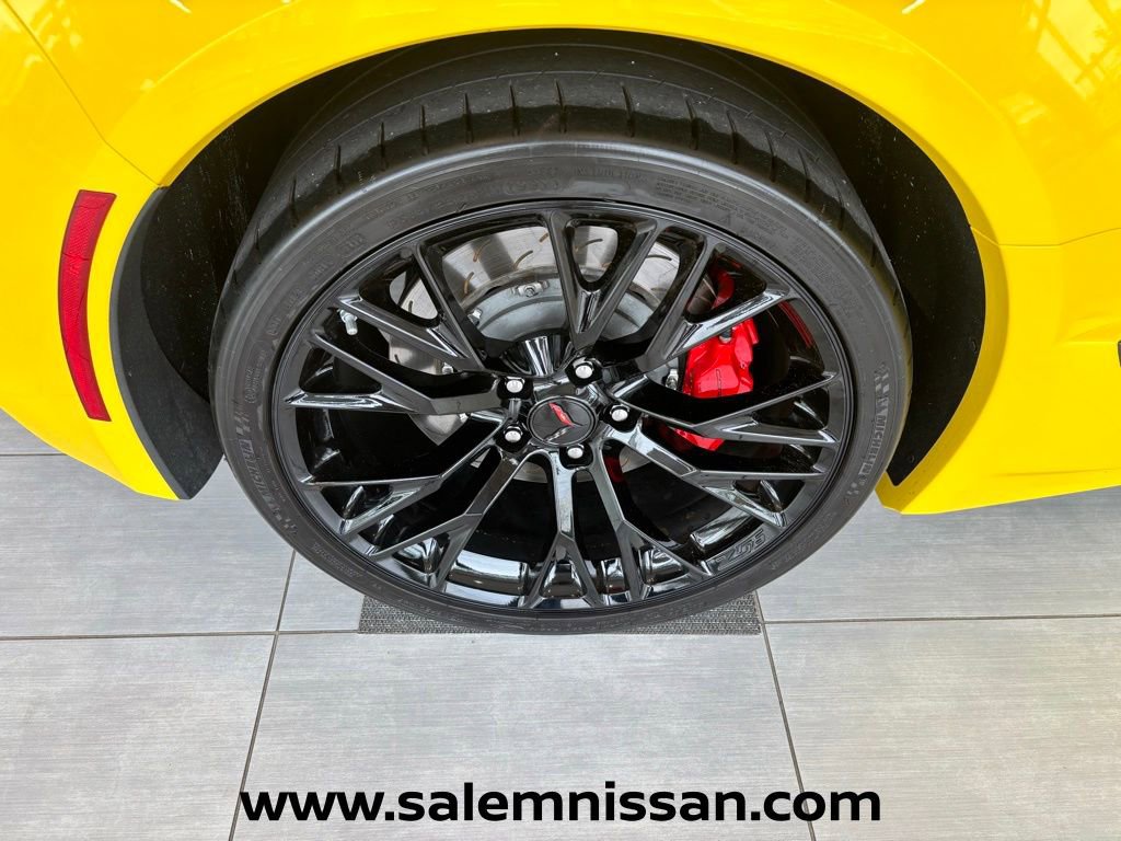 Used 2016 Chevrolet Corvette Z06 w/ 3LZ Preferred Equipment Group RWD image 25
