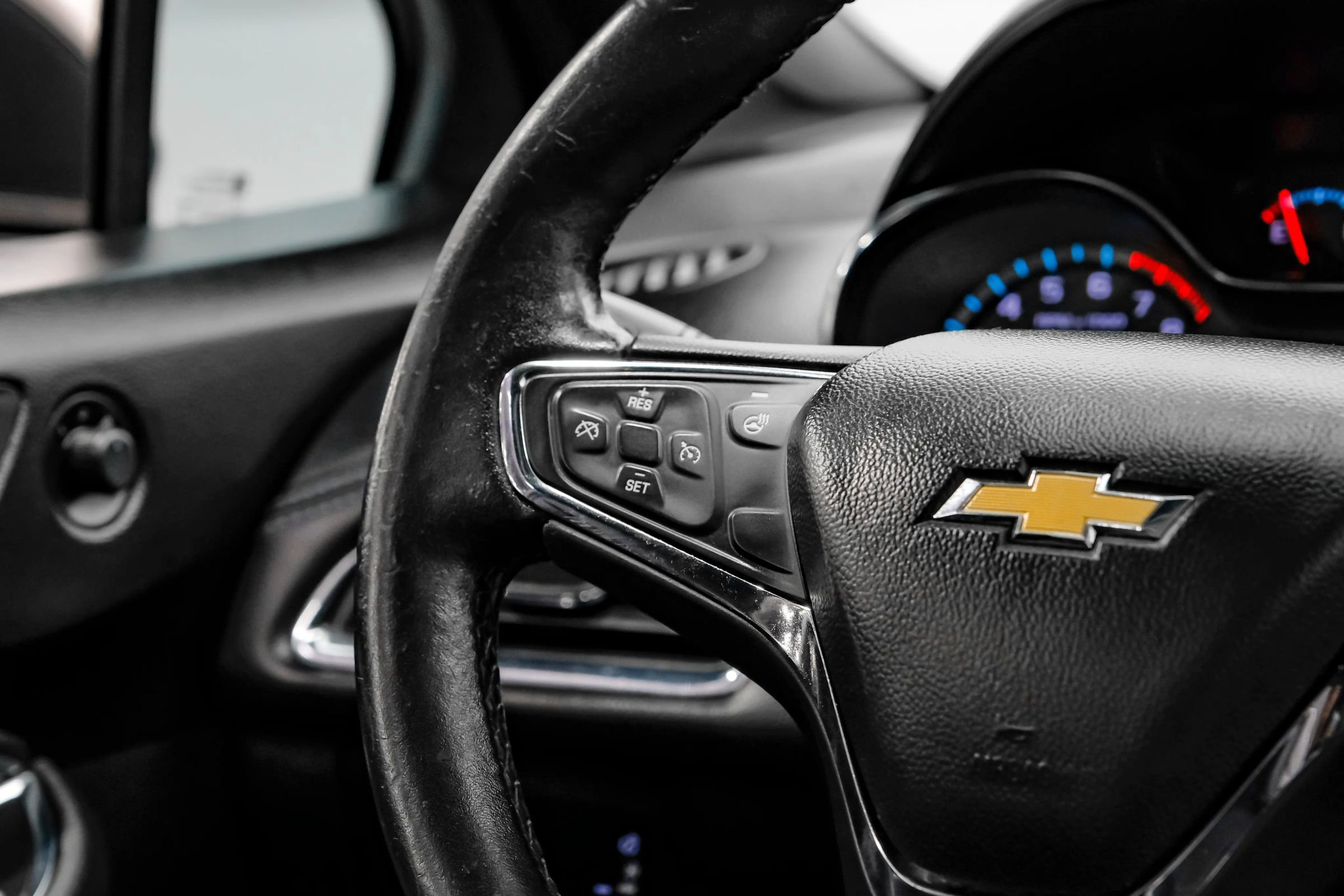 Used 2016 Chevrolet Cruze Premier image 18