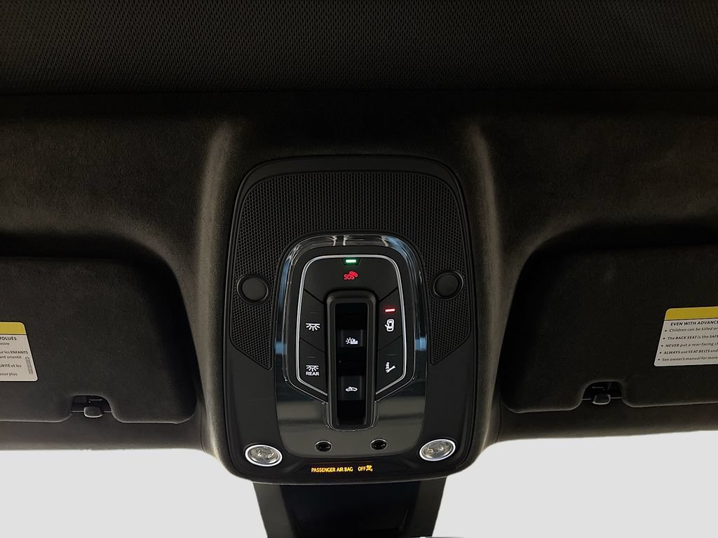 Used 2025 Lamborghini Urus SE AWD/4WD image 22