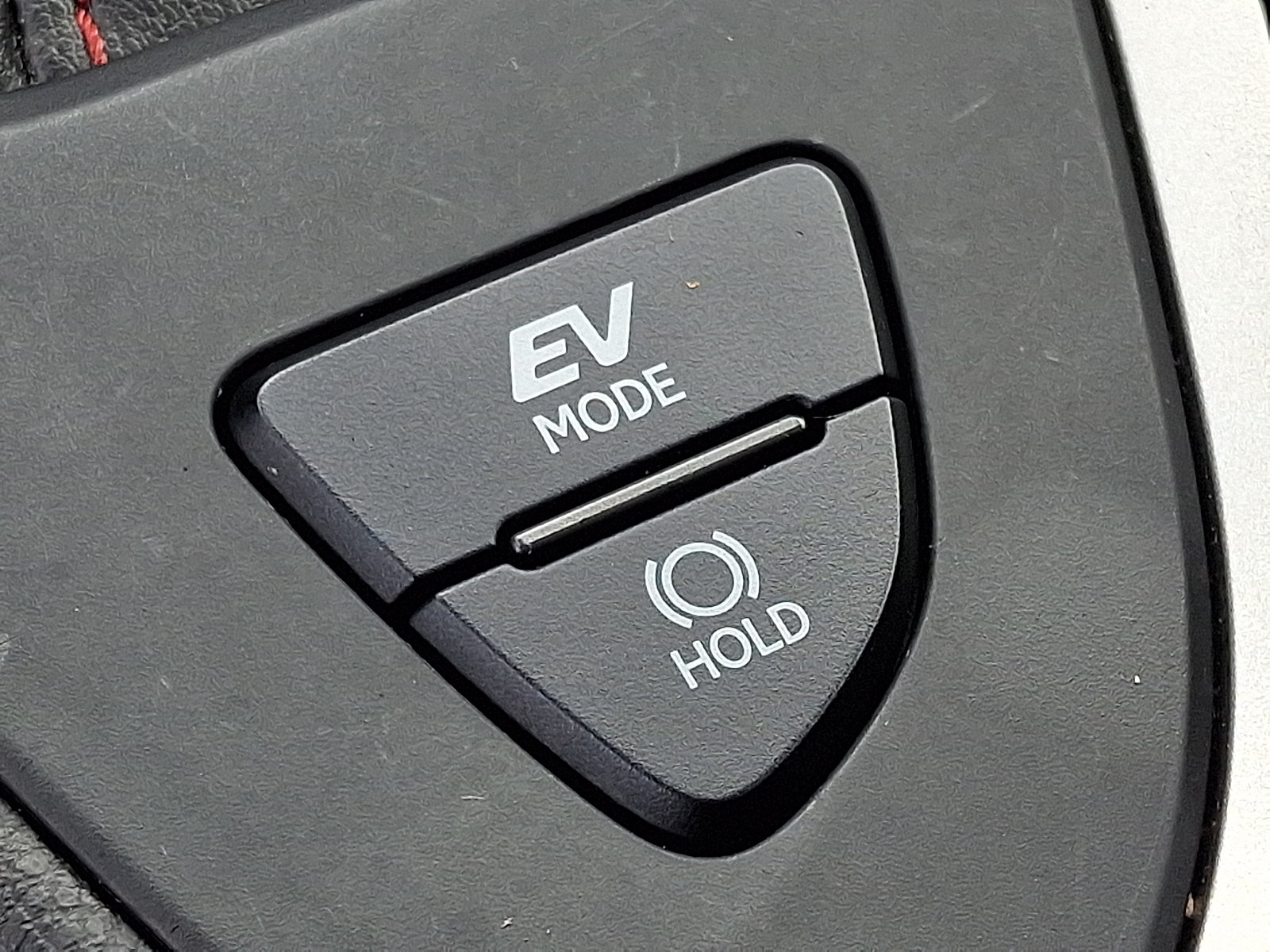 Used 2019 Lexus UX 250h F Sport AWD/4WD image 25