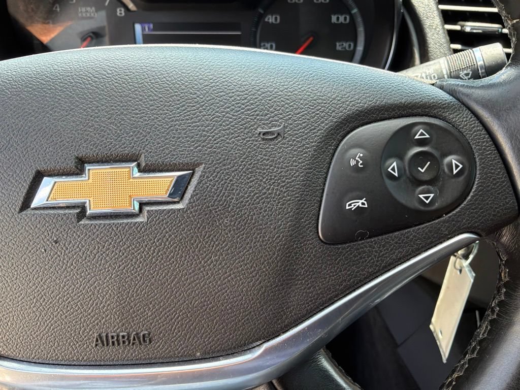 Used 2017 Chevrolet Impala LT w/ Convenience Package FWD image 17