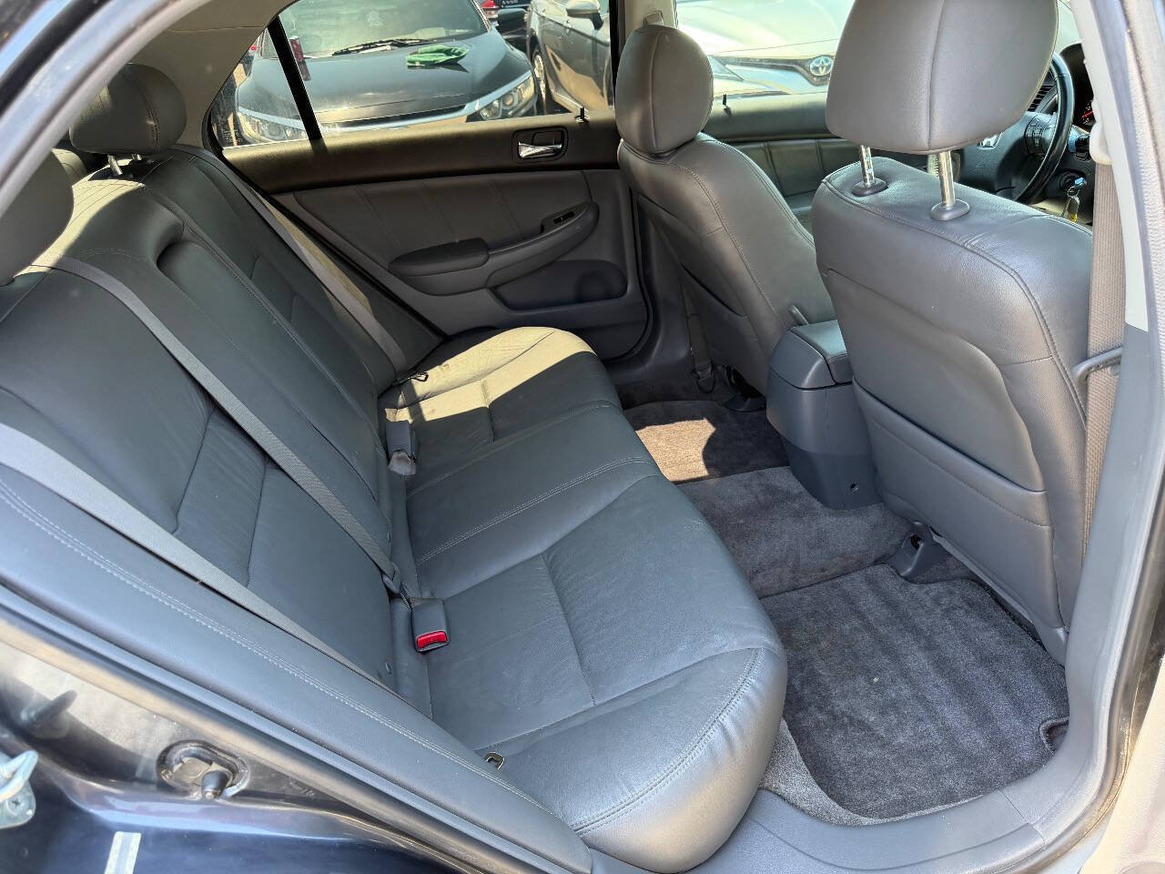 Used 2003 Honda Accord EX image 18