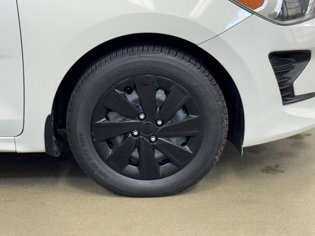 Used 2023 Kia Rio LX image 4