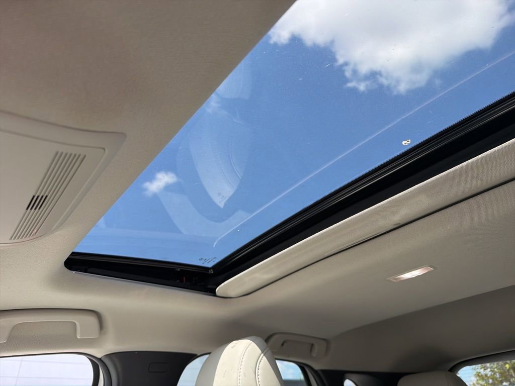 Used 2022 MAZDA CX-30 AWD 2.5 S w/ Premium Package image 23