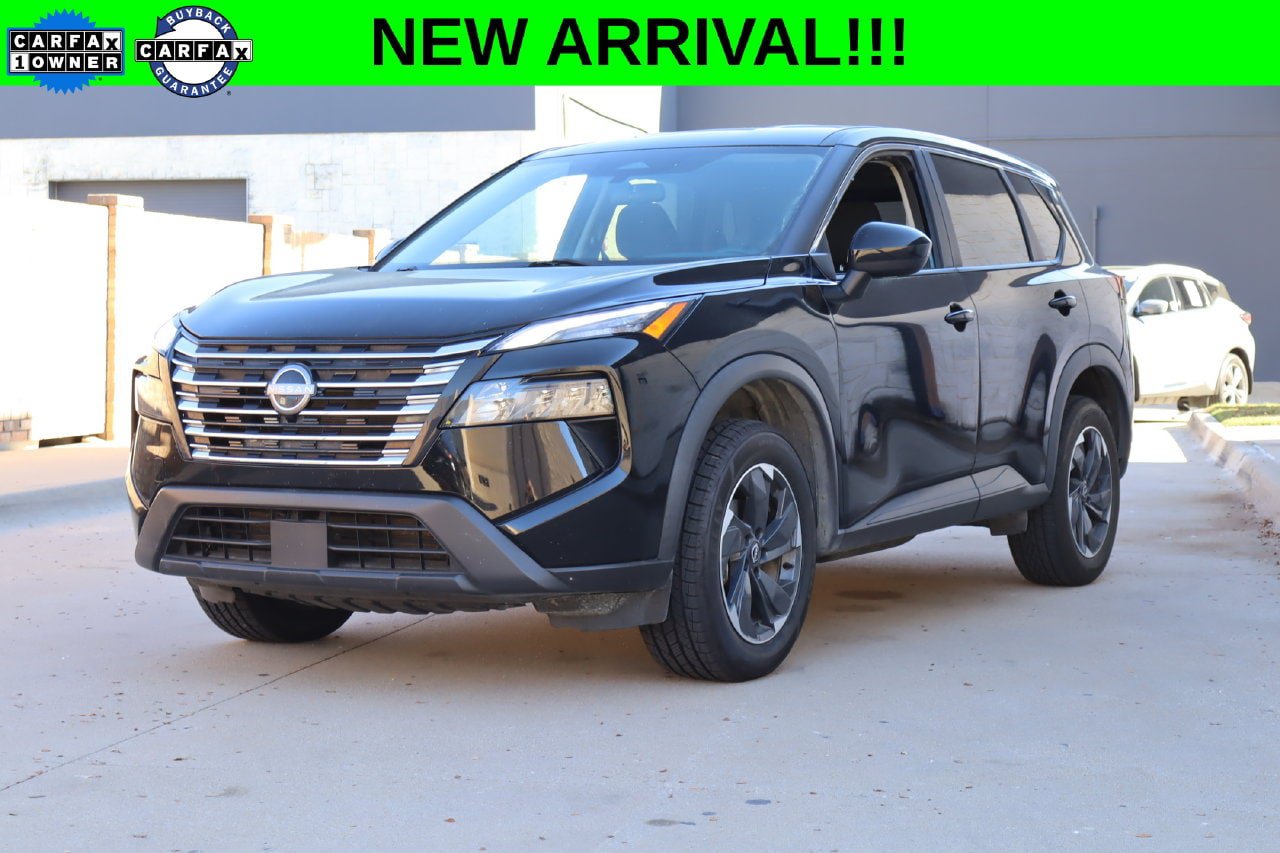 Used 2024 Nissan Rogue SV