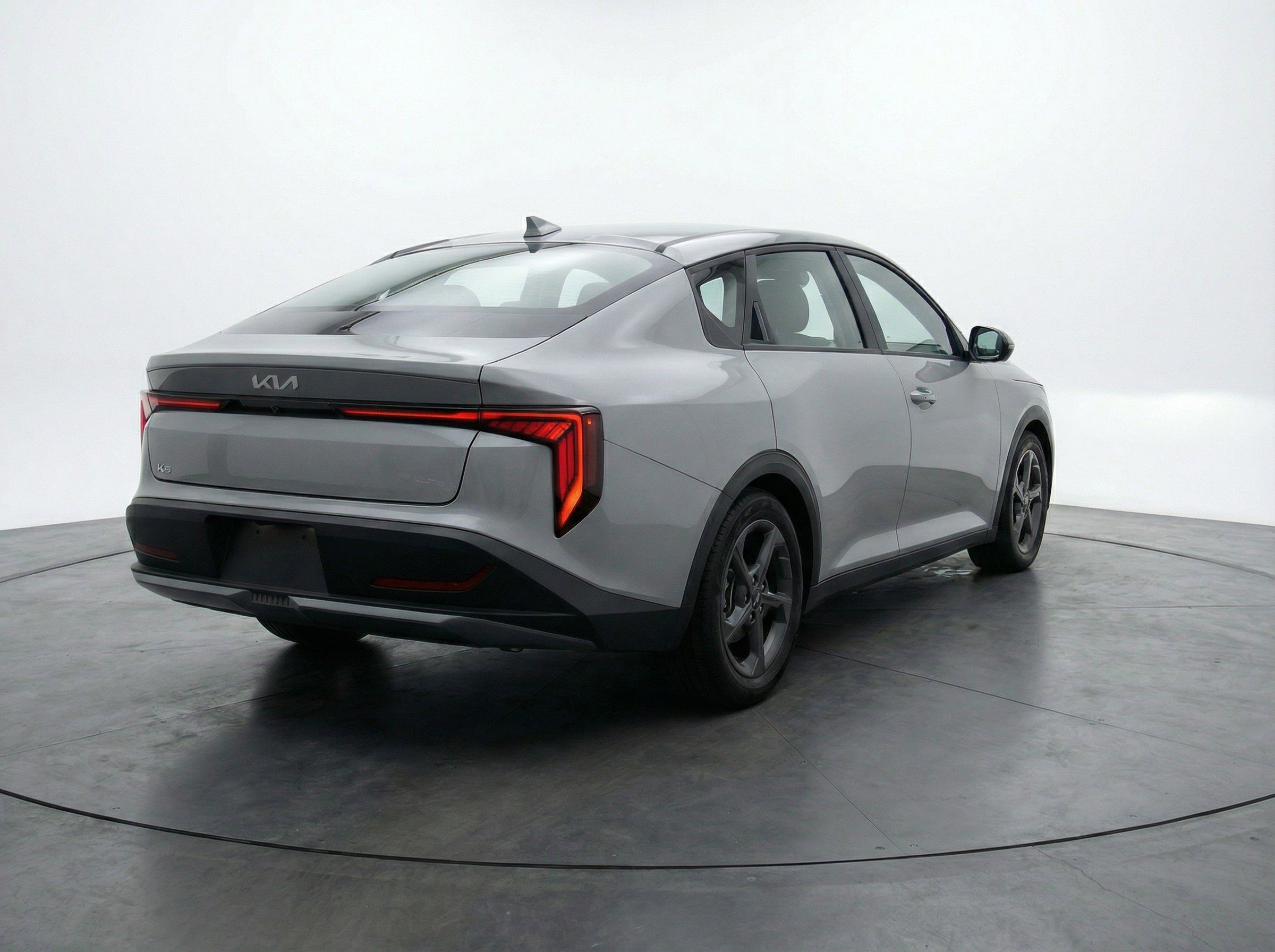 Used 2025 Kia K4 FWD image 9
