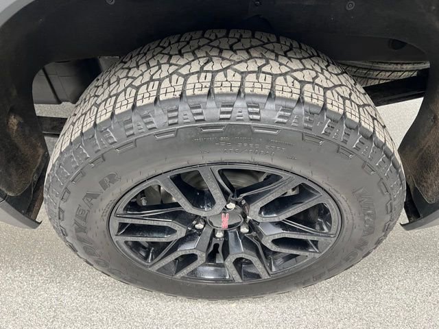 Used 2024 GMC Sierra 1500 Pro w/ Graphite Edition image 14
