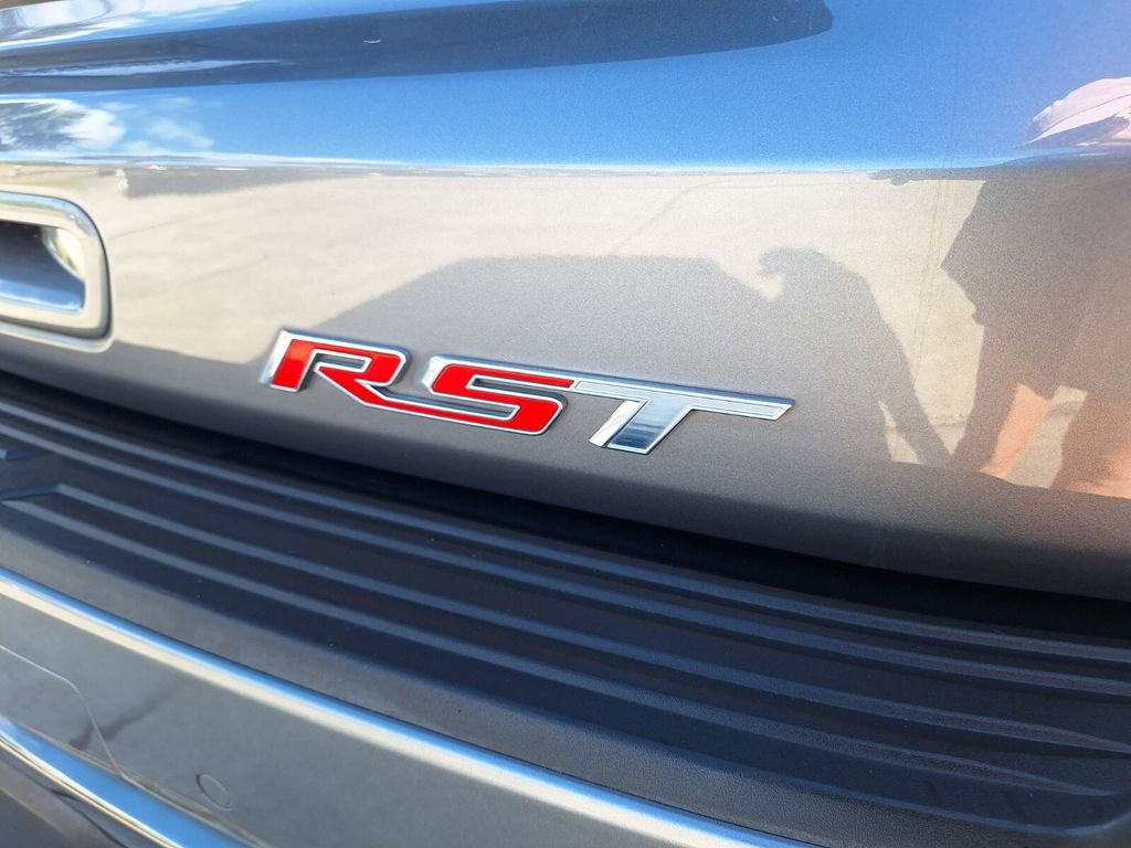 Used 2022 Chevrolet Tahoe RST w/ Sport Performance Package RWD image 27