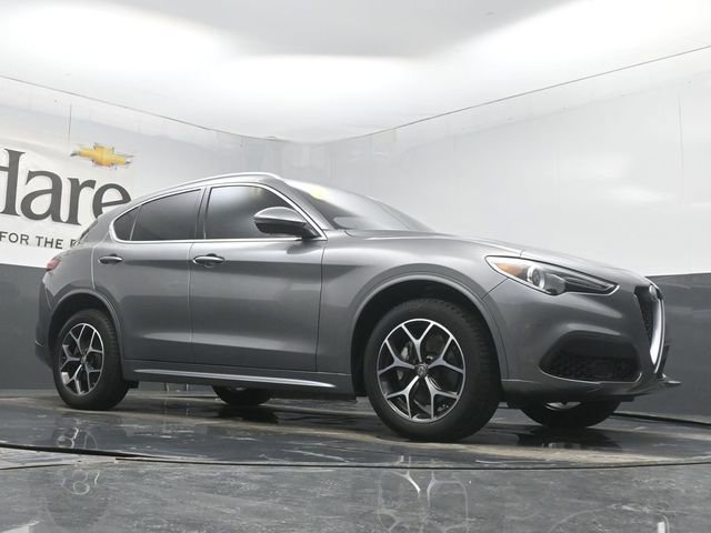 Used 2020 Alfa Romeo Stelvio Ti image 2