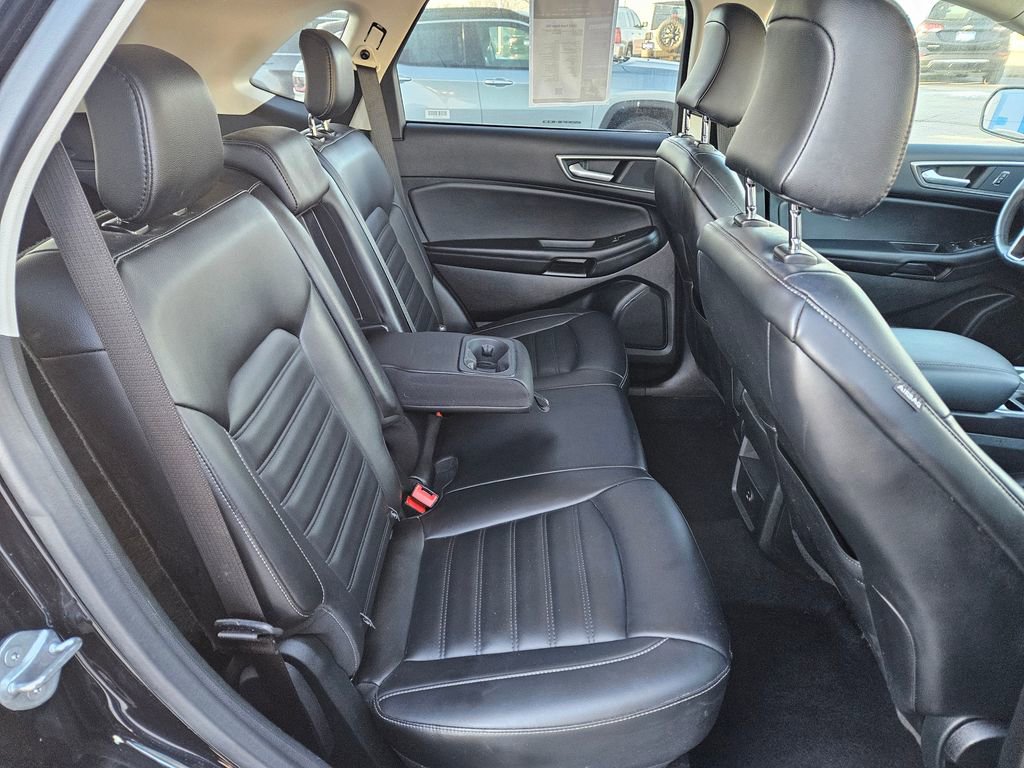 Used 2022 Ford Edge SEL image 32