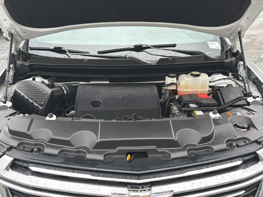 Used 2023 Chevrolet Traverse LT image 30