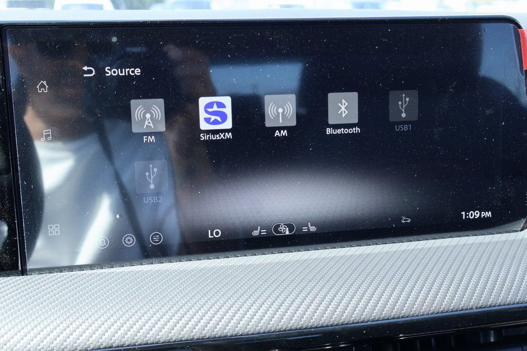 New 2026 Nissan Kicks SR w/ Cold Weather Package image 5