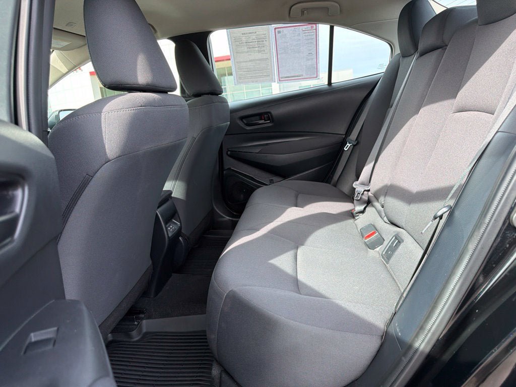 Used 2024 Toyota Corolla LE FWD image 22
