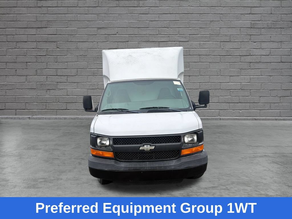 Used 2008 Chevrolet Express 3500 RWD image 2