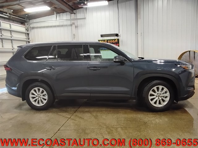 Used 2026 Toyota Grand Highlander XLE image 2