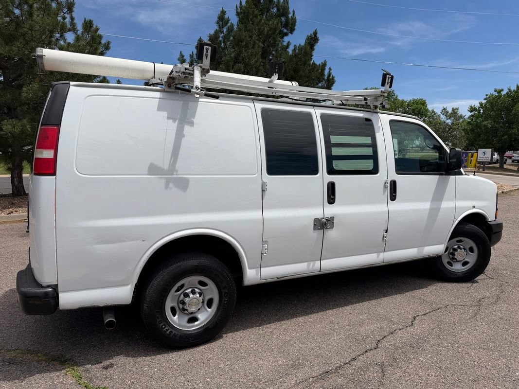 Used 2013 Chevrolet Express 2500 RWD image 4