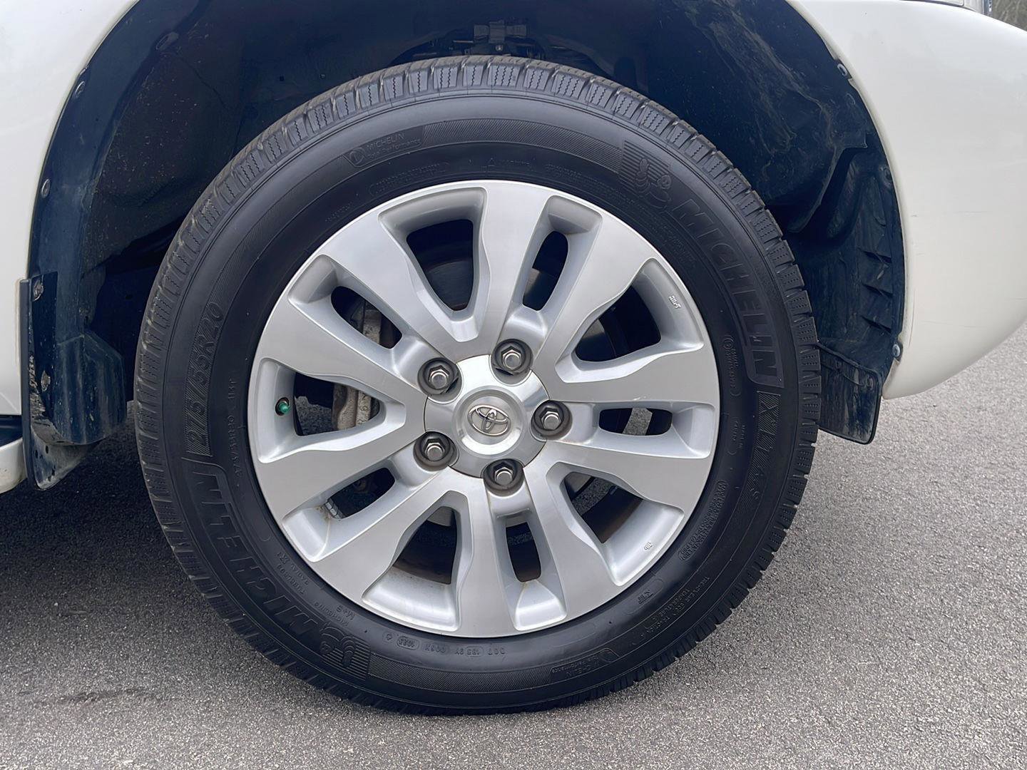 Used 2019 Toyota Sequoia Platinum image 9