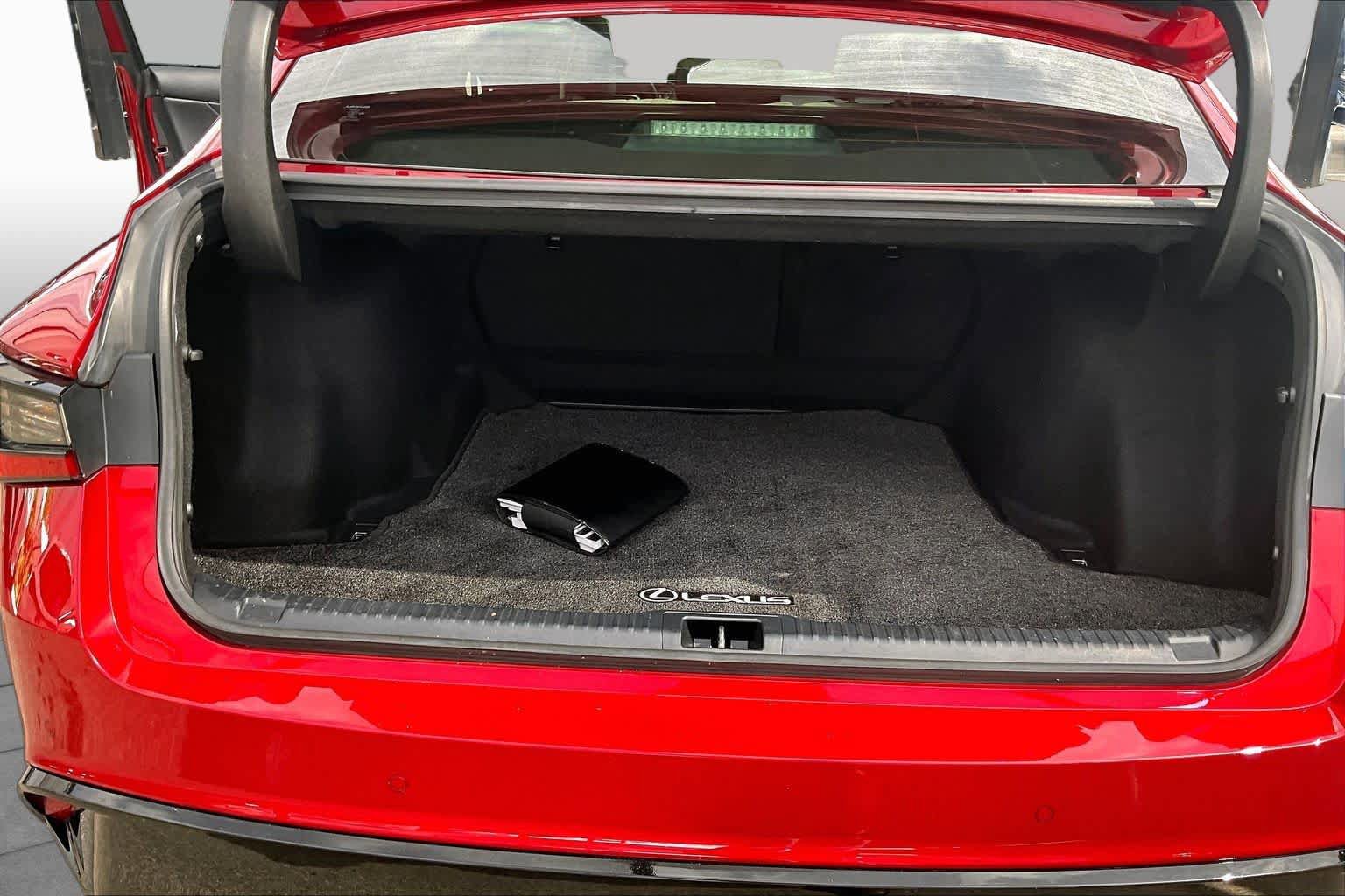 Used 2022 Lexus IS 350 F Sport RWD image 34