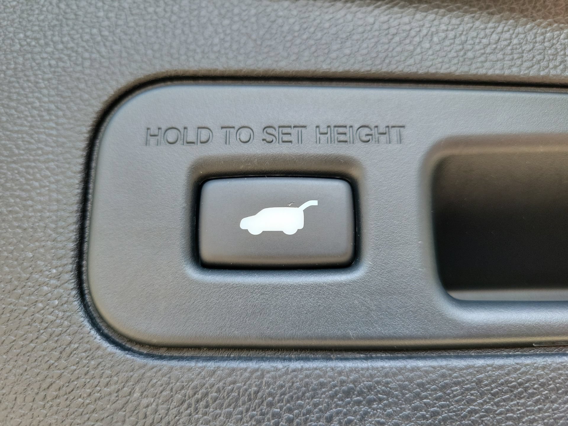 Used 2023 Acura MDX A-Spec AWD/4WD image 16